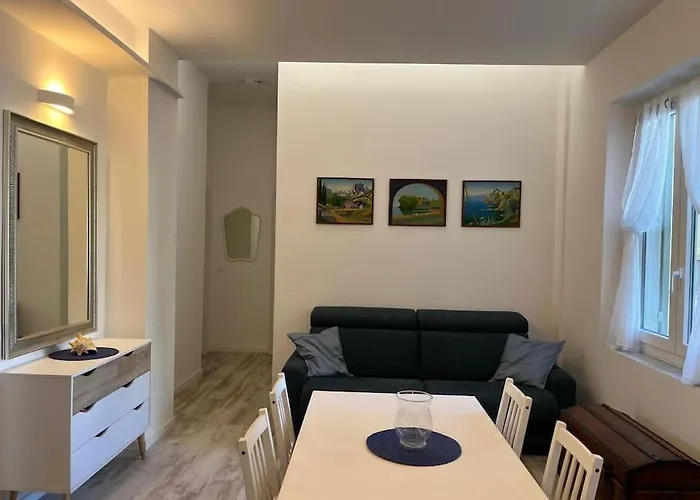 Almar Esclusivo E 卡莫利